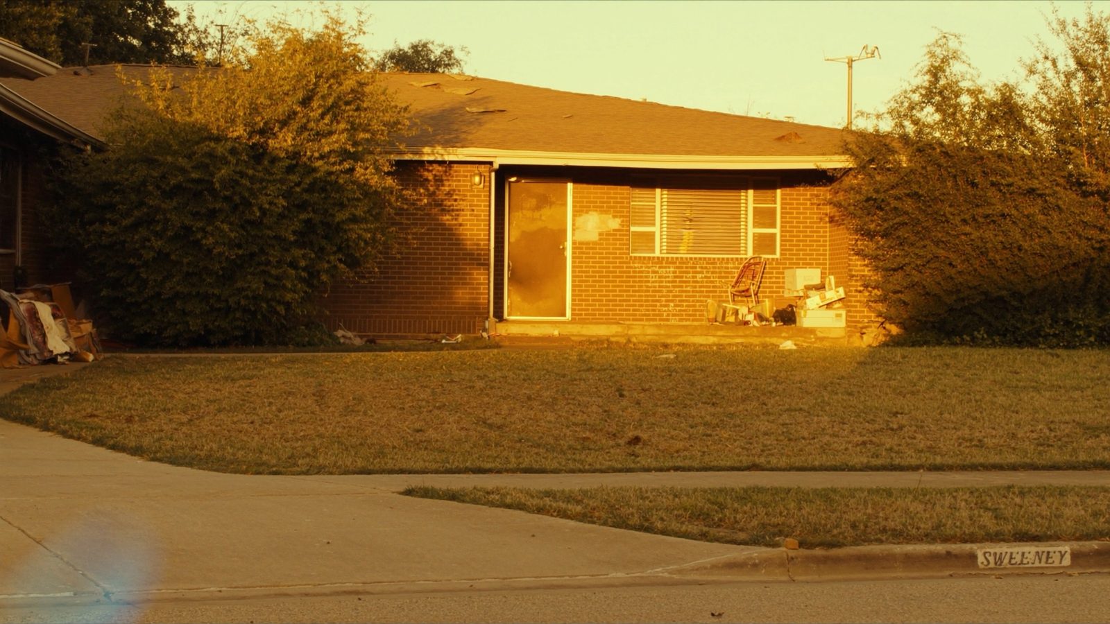 Multi-unit rental building in Houston neighborhoods